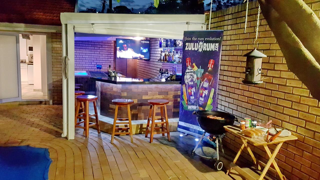 Chopper Corner Bed & Breakfast La Lucia ภายนอก รูปภาพ